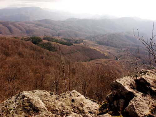 Panorama E-SE de pe Tiganu (c) L.P.Goja